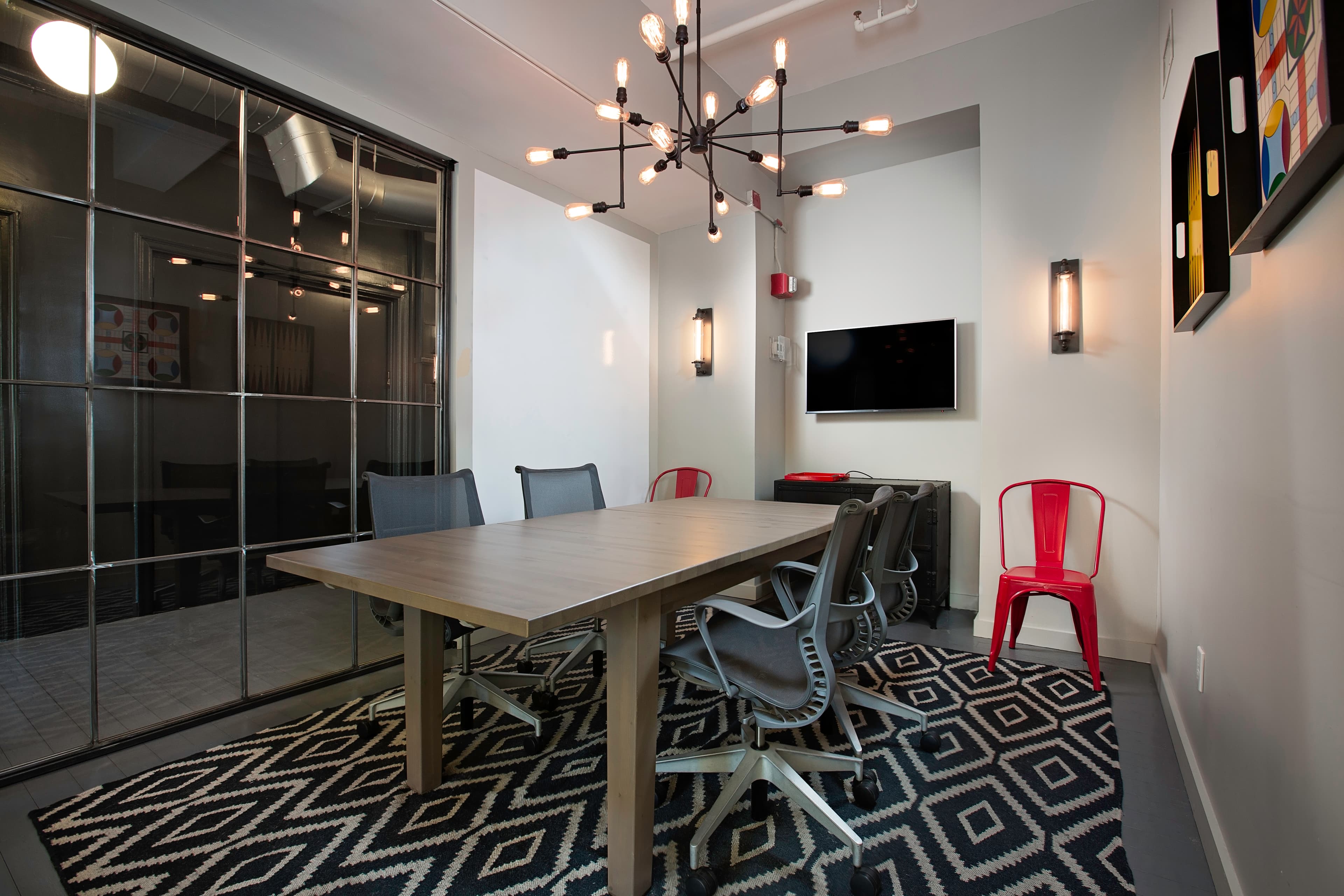 Sleek Conference Room with TV – Floor 14